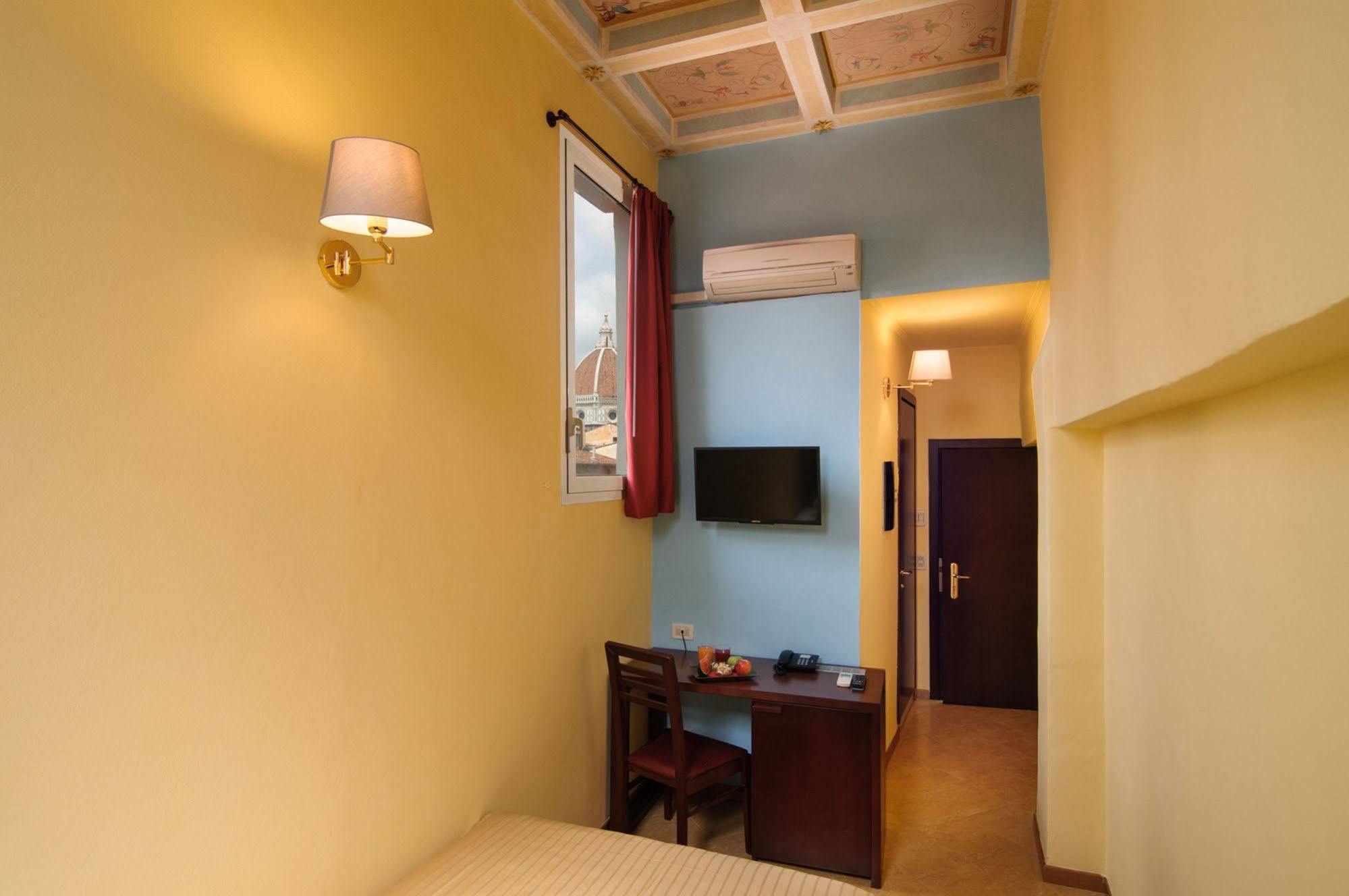 Hotel Cardinal Of - Recommended For Ages 25 To 55 Florencia